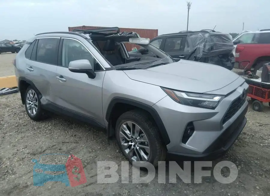 2T3R1RFV6NC304112 Photo# 1