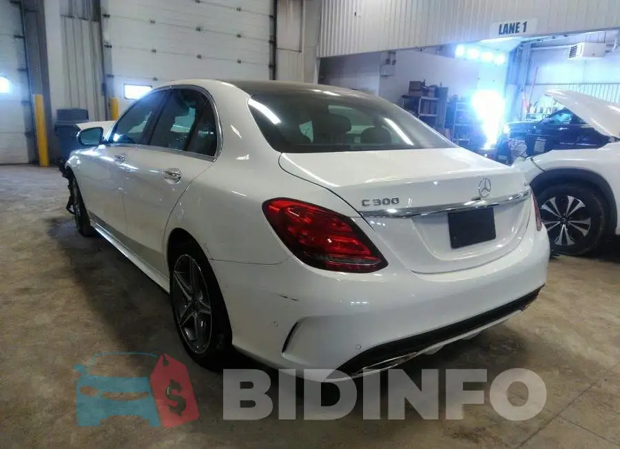 55SWF4KB1JU277403 Photo# 3