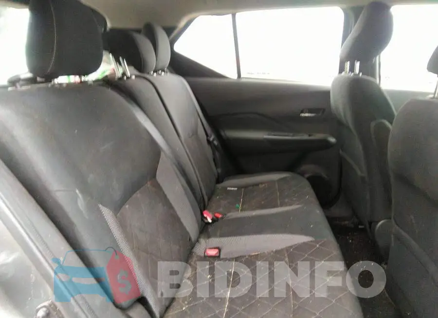 3N1CP5CU4KL564120 Photo# 8