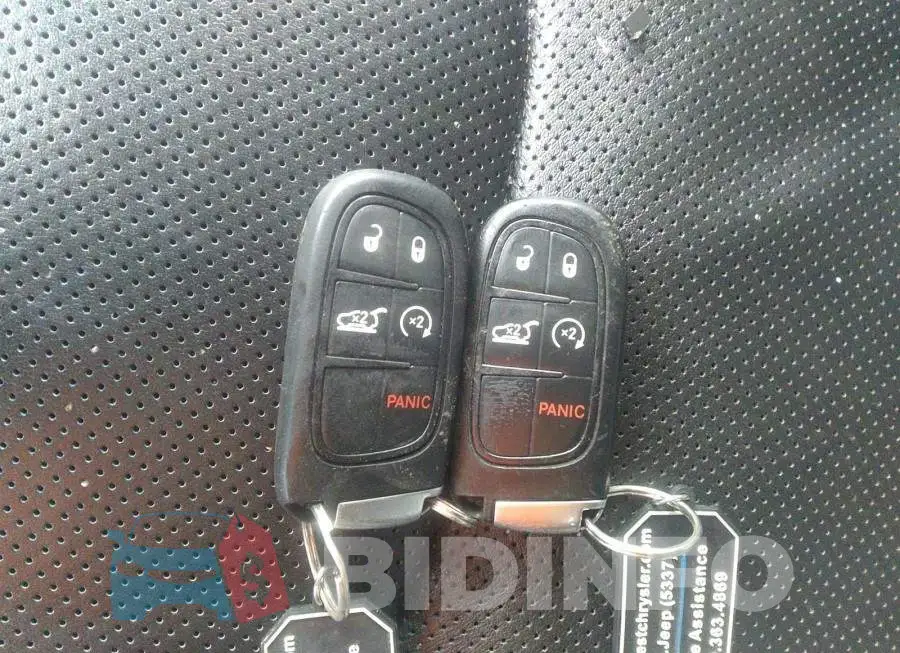 1C4PJLJX9JD559212 Photo# 11