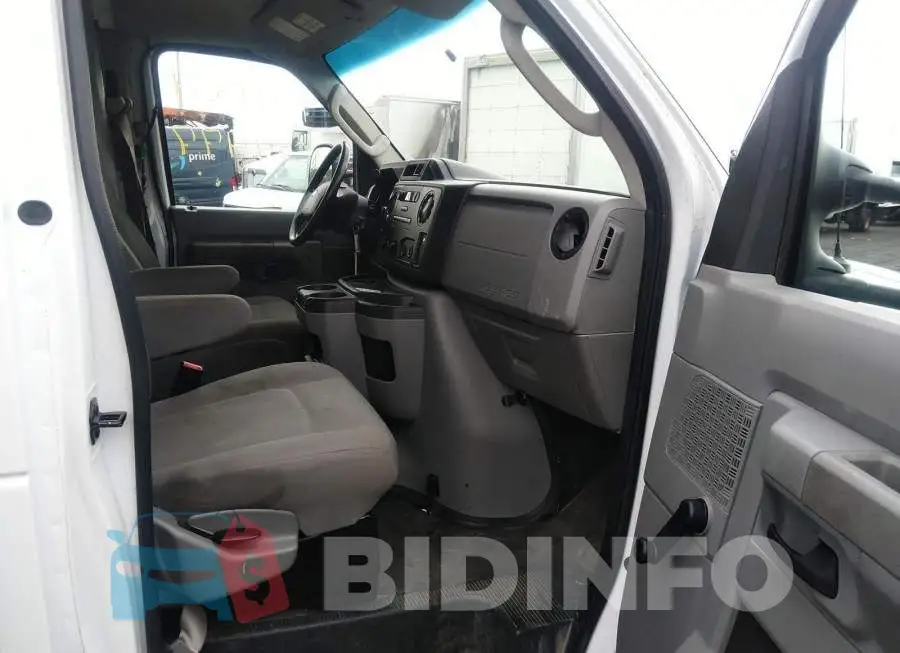 1FDWE4F66KDC54477 Photo# 5