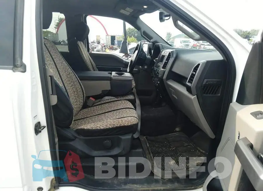 1FTFX1E51JKD27318 Photo# 5