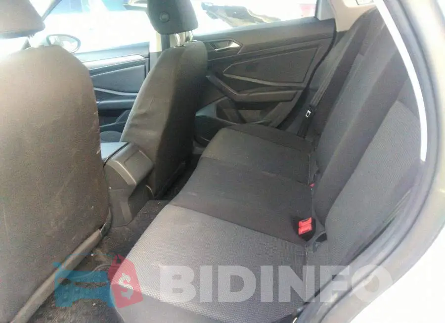 3VWC57BU8KM042727 Photo# 8