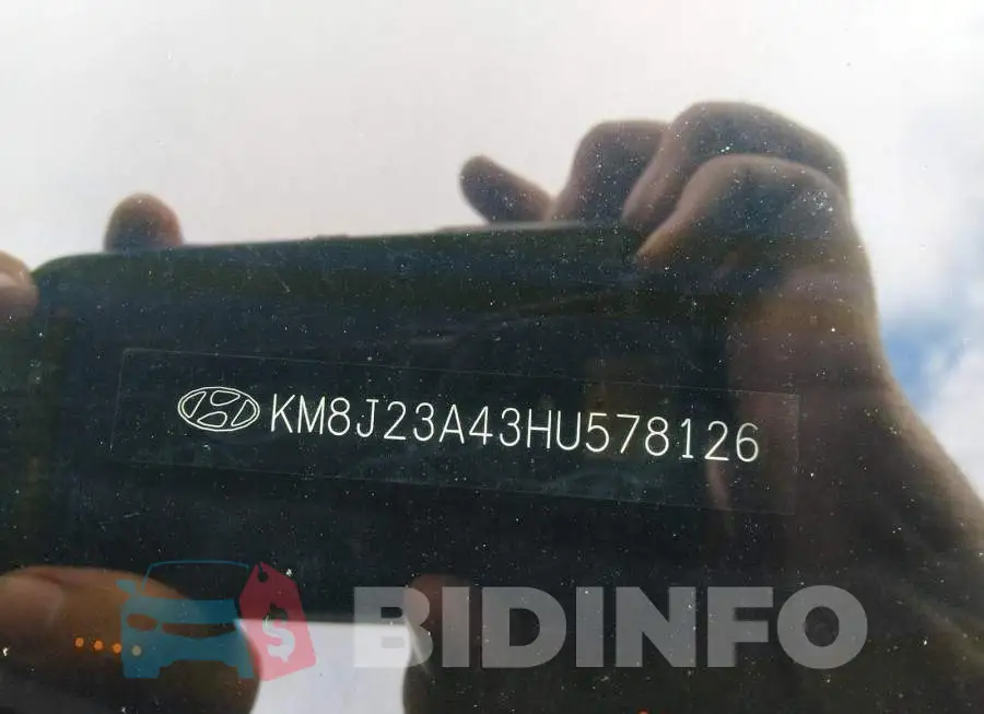 KM8J23A43HU578126 Photo# 9