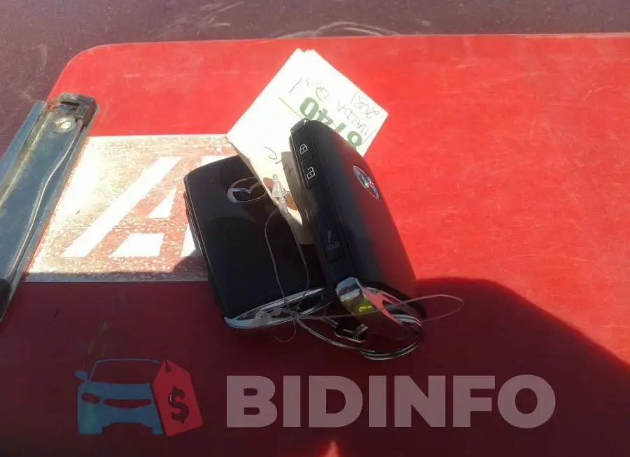 JM1DKDB77M1507748 Photo# 11