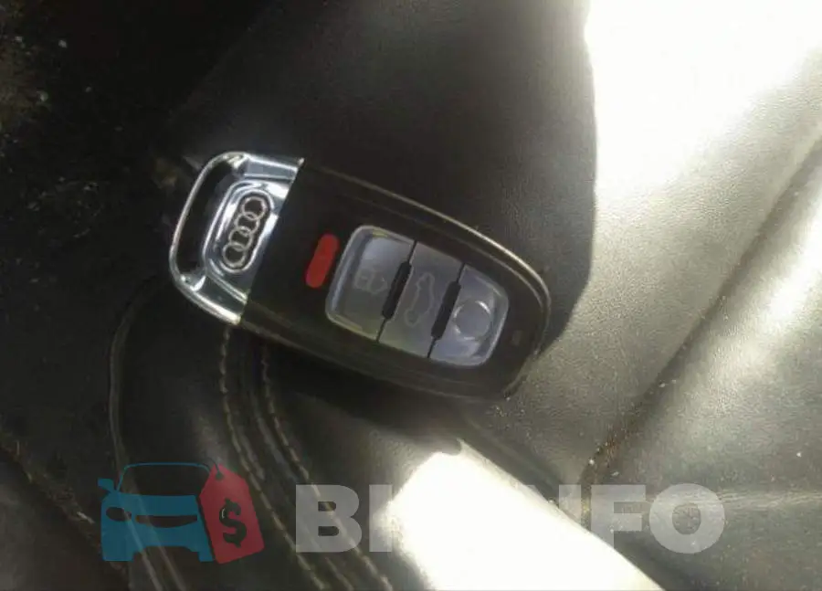WA1CGCFP3FA137896 Photo# 12
