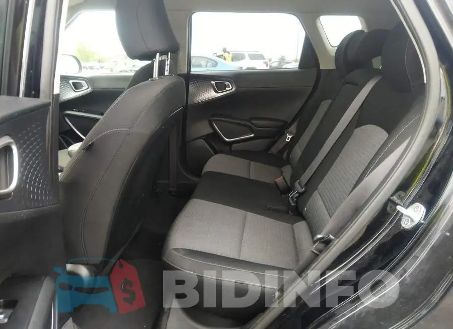 KNDJ33AUXL7121130 Photo# 8