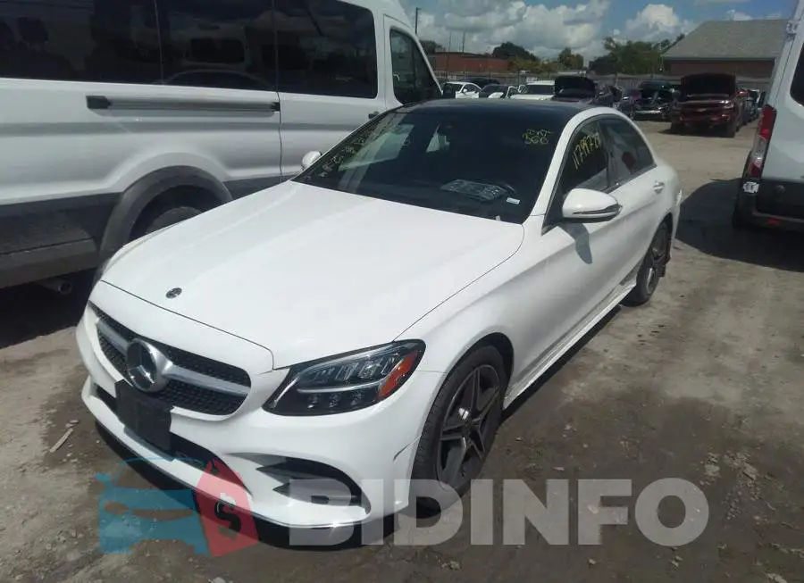 55SWF8EB5LU332442 Photo# 2