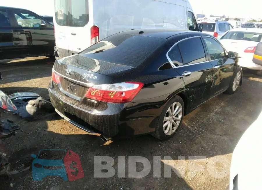 1HGCR2F92FA810741 Photo# 4