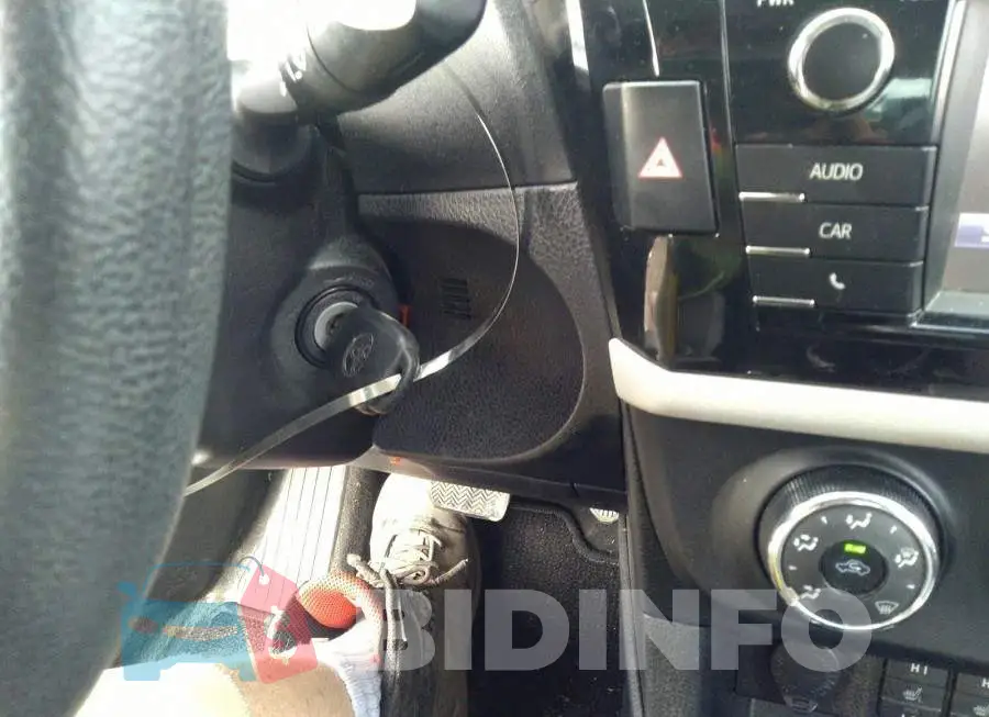 2T1BURHE1GC644706 Photo# 11