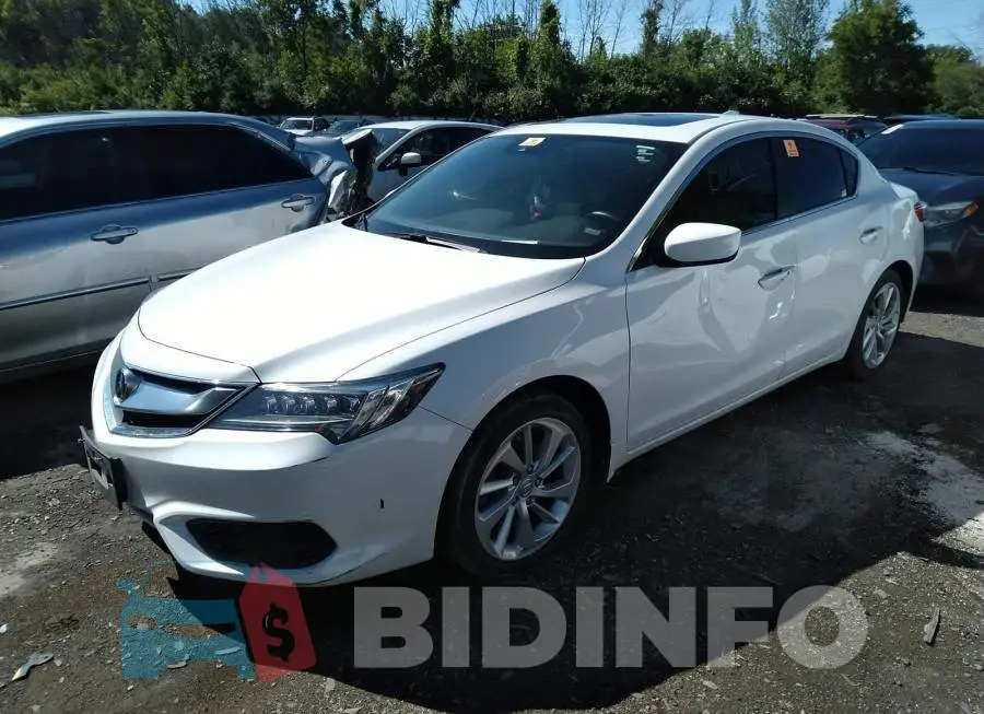19UDE2F79JA801039 Photo# 2