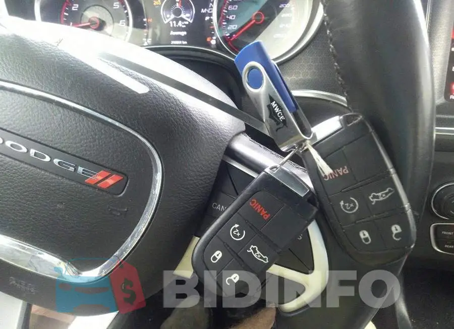 2C3CDXHG2FH815062 Photo# 11