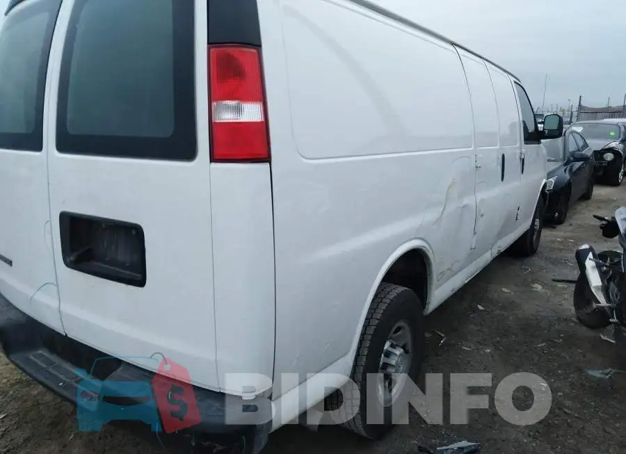 1GCWGBF79M1300593 Photo# 6