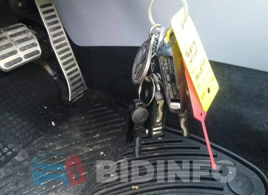 1VWKA7A37KC006576 Photo# 11