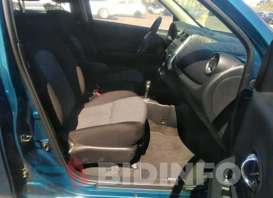 3N1CK3CP2GL262877 Photo# 5