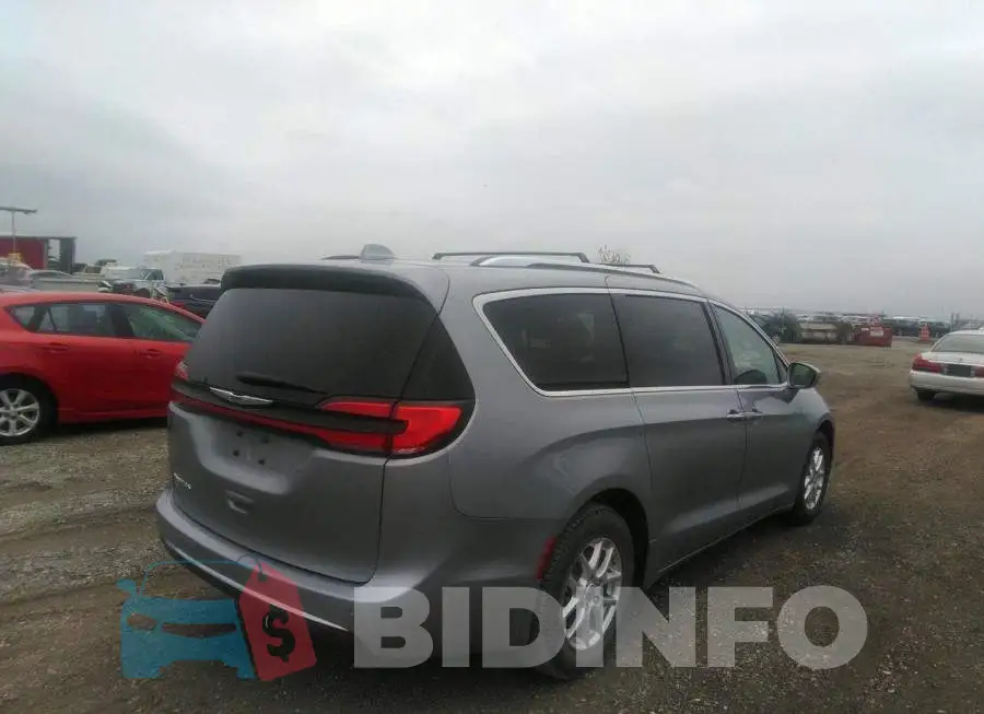 2C4RC1BG8MR583296 Photo# 4