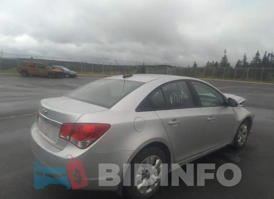 1G1PL5SH1F7212162 Photo# 4