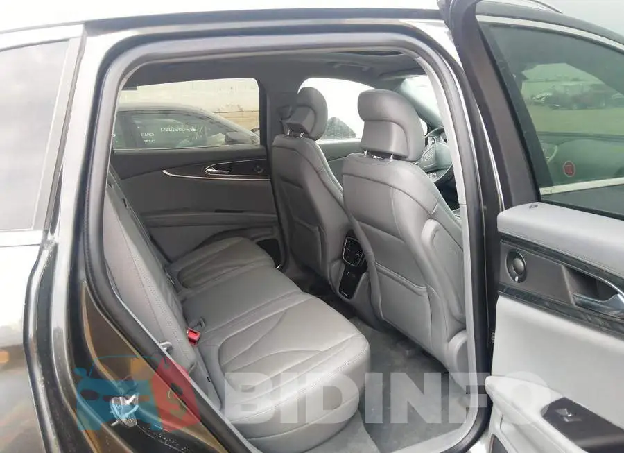 2LMPJ8LP7KBL12952 Photo# 8