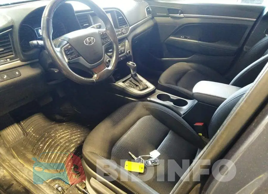 KMHD84LF8HU331619 Photo# 11 KMHD84LF8HU331619 Photo# 11