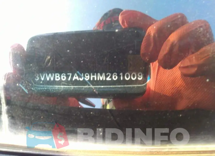 3VWB67AJ9HM261009 Photo# 9
