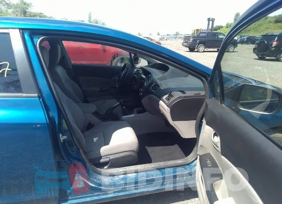 2HGFB2E46FH027687 Photo# 5