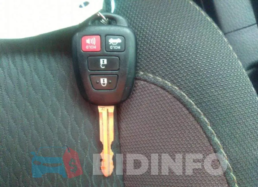 2T1BURHEXHC869725 Photo# 11
