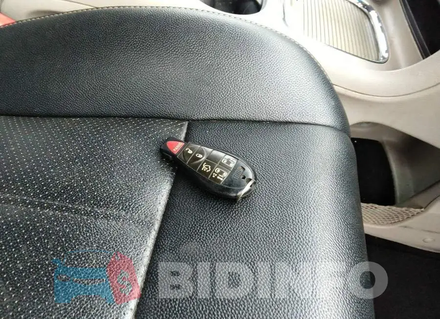2C4RDGDG3GR184135 Photo# 11