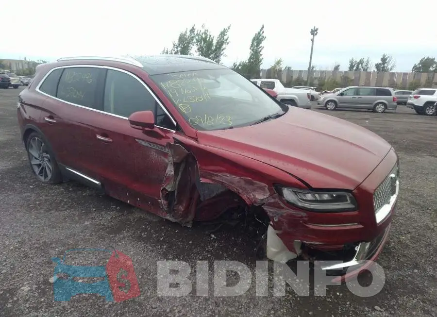 2LMPJ8LP9KBL37044 Photo# 1