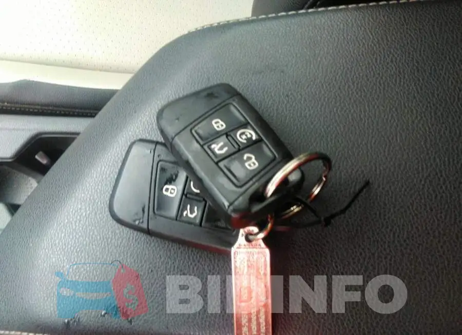 3VWE57BU1KM189836 Photo# 11