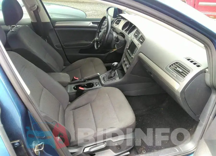 3VW217AUXFM069572 Photo# 5