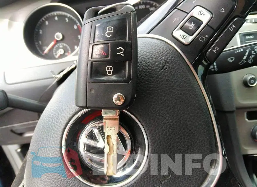 3VW217AUXFM069572 Photo# 11