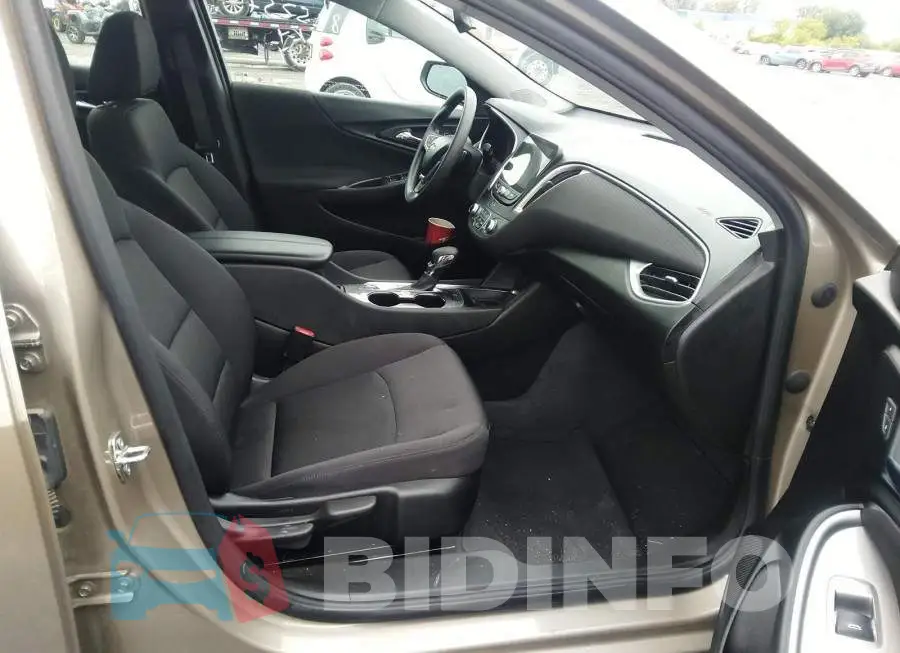 1G1ZD5ST6NF181523 Photo# 5