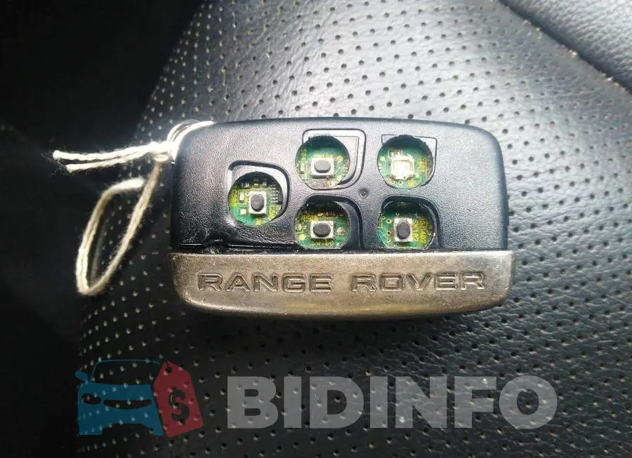 SALVT2BG2FH041512 Photo# 11