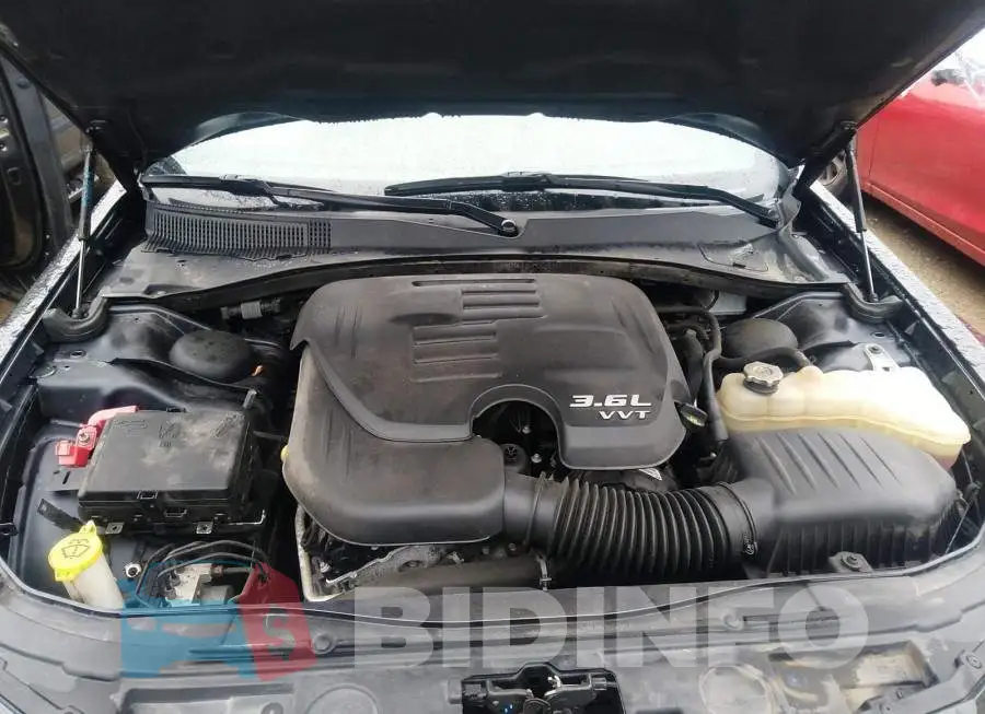 2C3CCABG4KH625220 Photo# 10