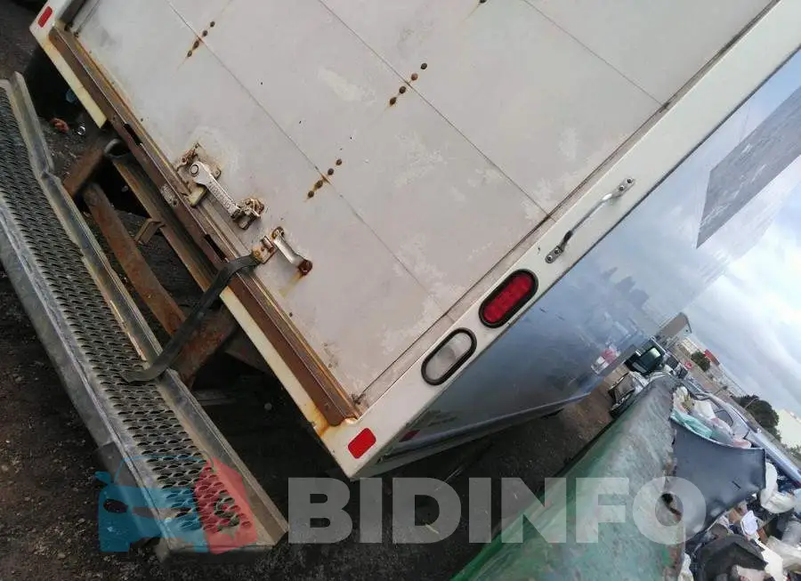 1GB3G4CG5F1101759 Photo# 4
