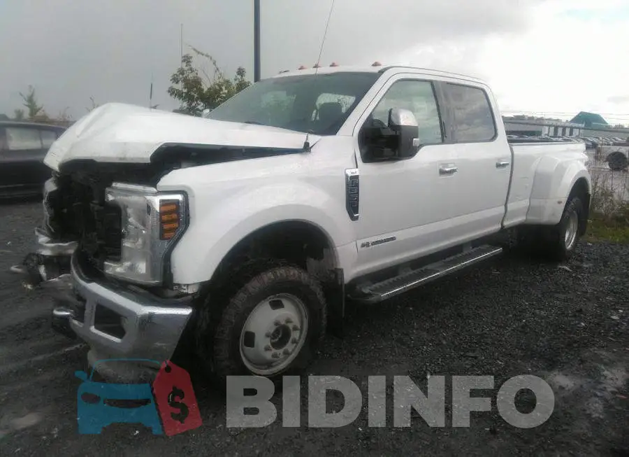 1FT8W3DT1JEB61873 Photo# 2