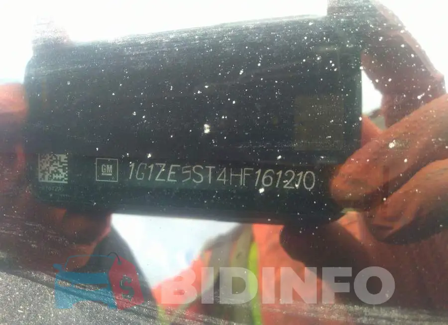 1G1ZE5ST4HF161210 Photo# 9