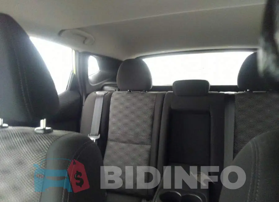 JN1BJ1CP4HW012409 Photo# 8