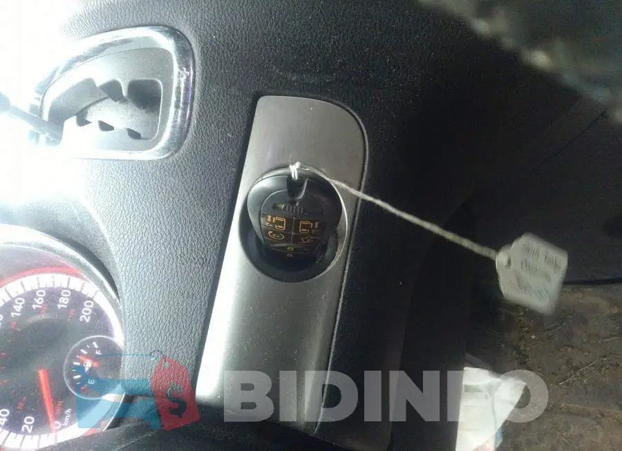 2C4RDGEG5KR664135 Photo# 11