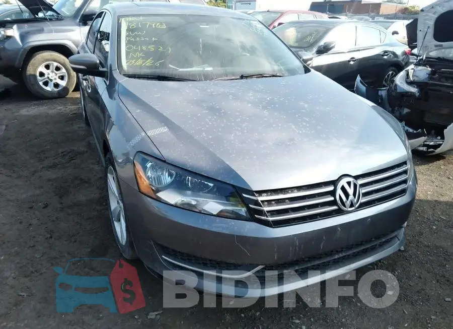 1VWBS7A31FC048521 Photo# 6