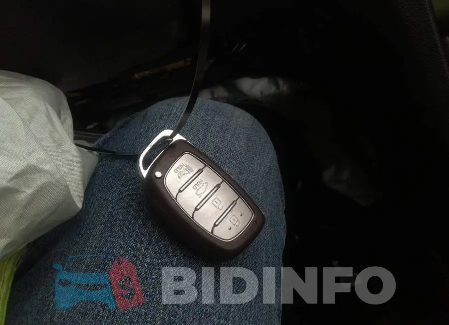 KMHD84LF8LU898504 Photo# 11