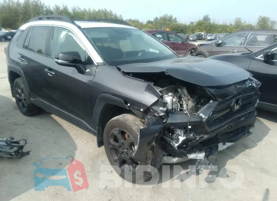 2T3J1RFV8NW261386 Photo# 1