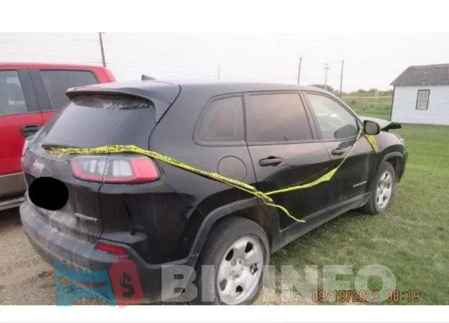 1C4PJLAB7KD206909 Photo# 3