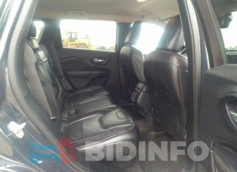 1C4PJMBS8GW200049 Photo# 8