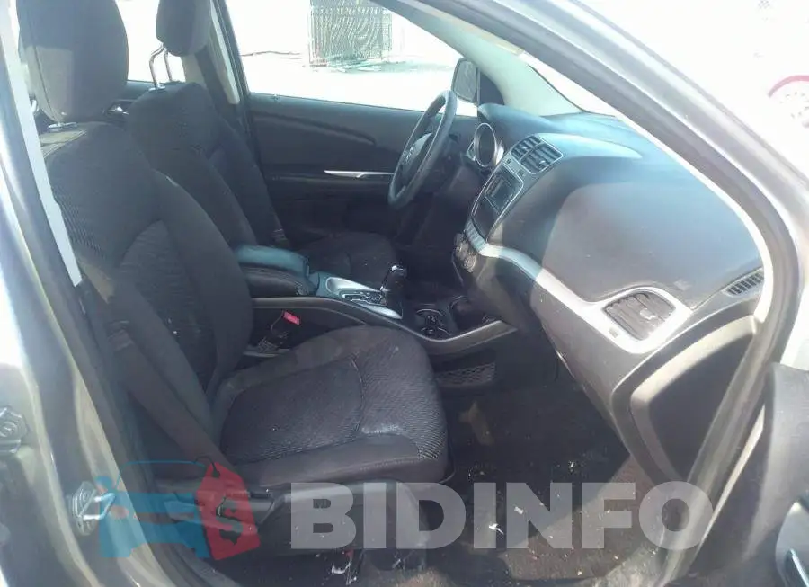 3C4PDCAB9HT585230 Photo# 5