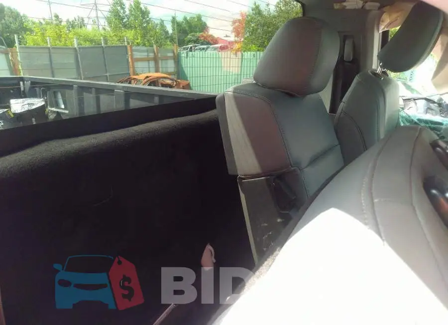 1FTMF1E57NKE04421 Photo# 8