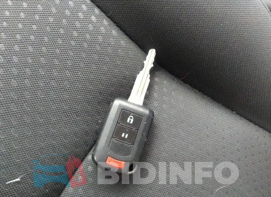 ML32F3FJ7HH002885 Photo# 11
