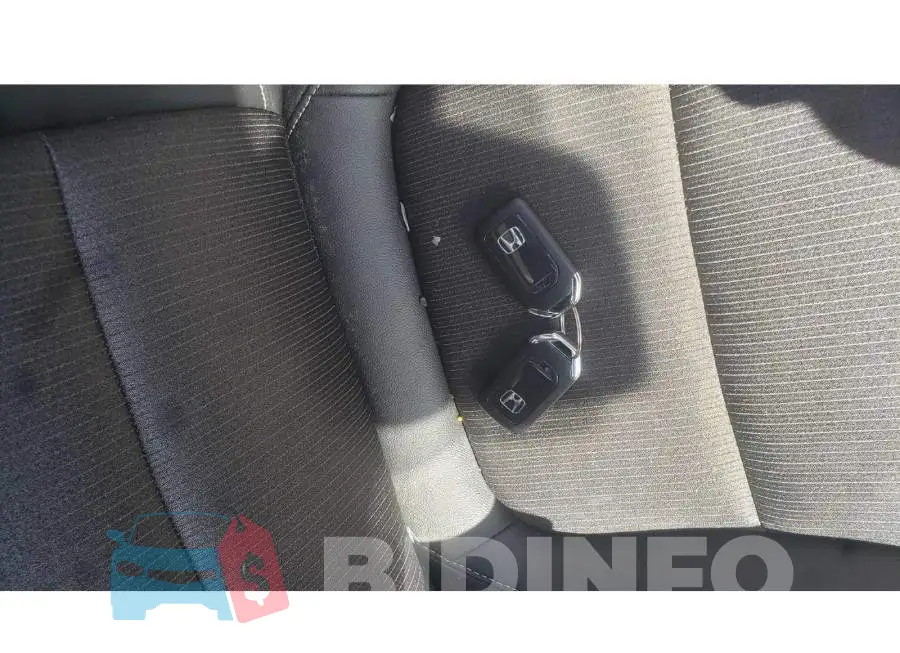 1HGCV2F34NA800394 Photo# 11