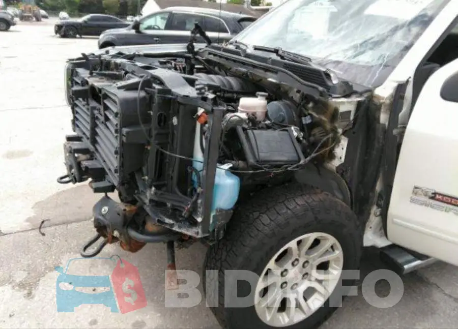 3GTU2MEC4JG111184 Photo# 7