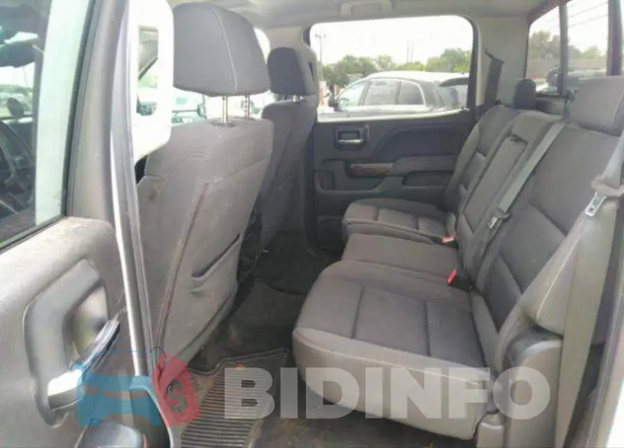 3GTU2MEC4JG111184 Photo# 9